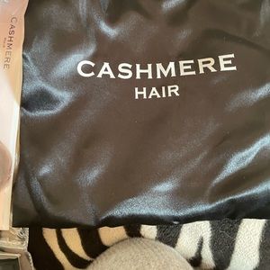 Cashmere 16” Lightest Blonde Clip In Hair Extensions